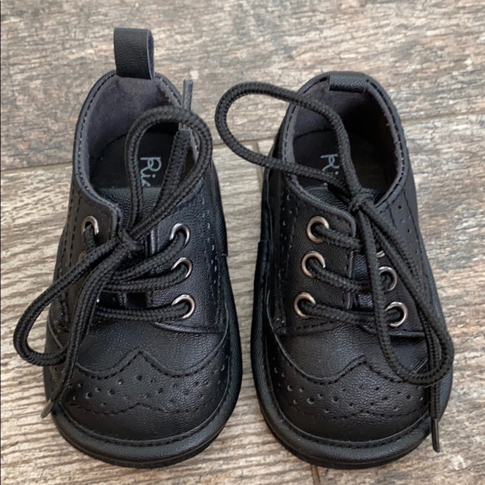 Rising stars black oxfords